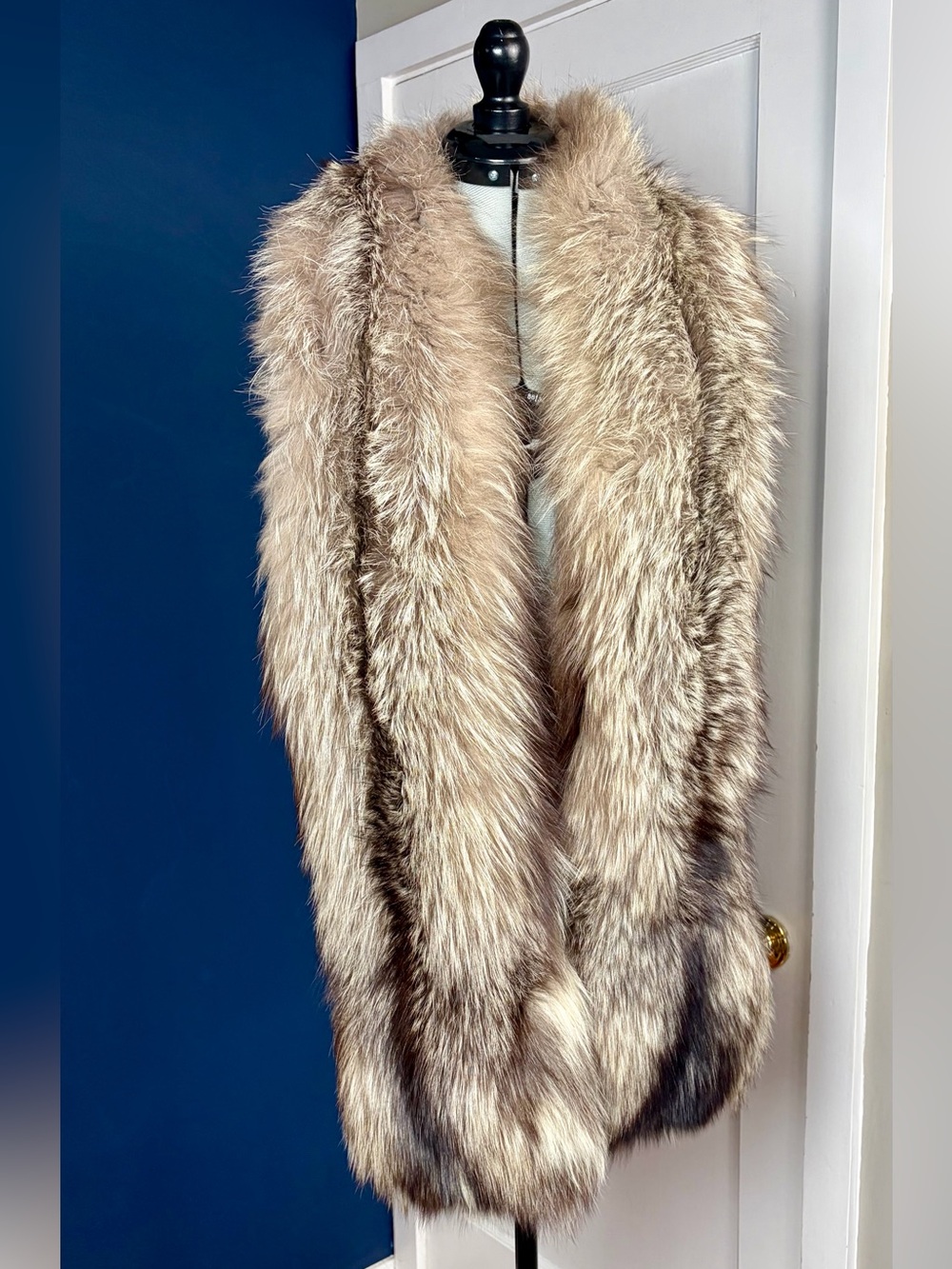 Brenner Bros VTG Real Fox Fur Scarf/Stole, grey/black/cream, silk lined, 75”L - Picture 3 of 11
